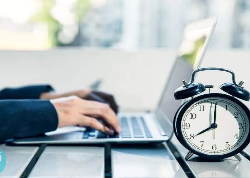 تمدید ساعت کاری ادارات تا ۱۵ فروردین